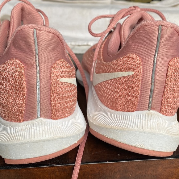 Nike rust pink quest running shoes - Picture 7 of 7